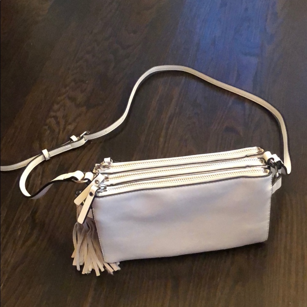 white shoulder bag